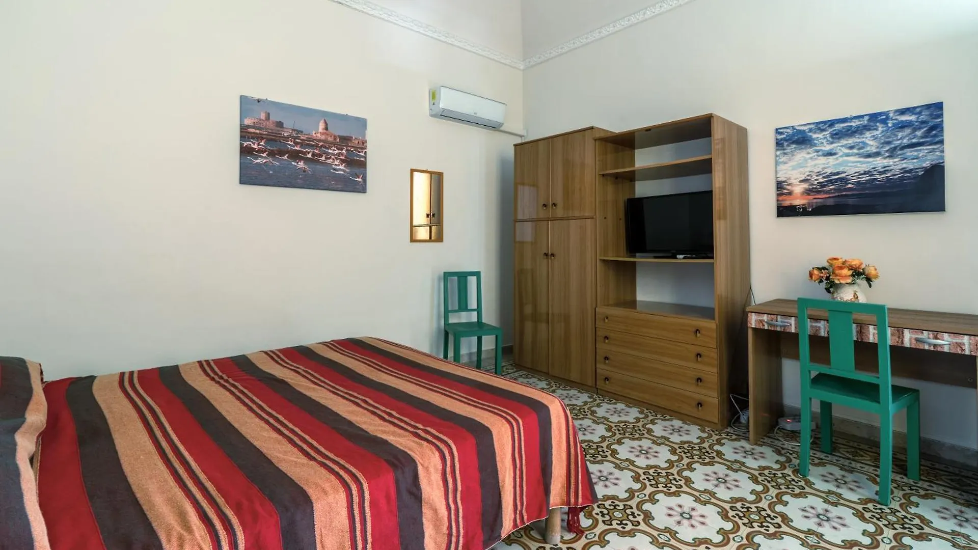Guest house The Twins Rooms In Trapani 1
