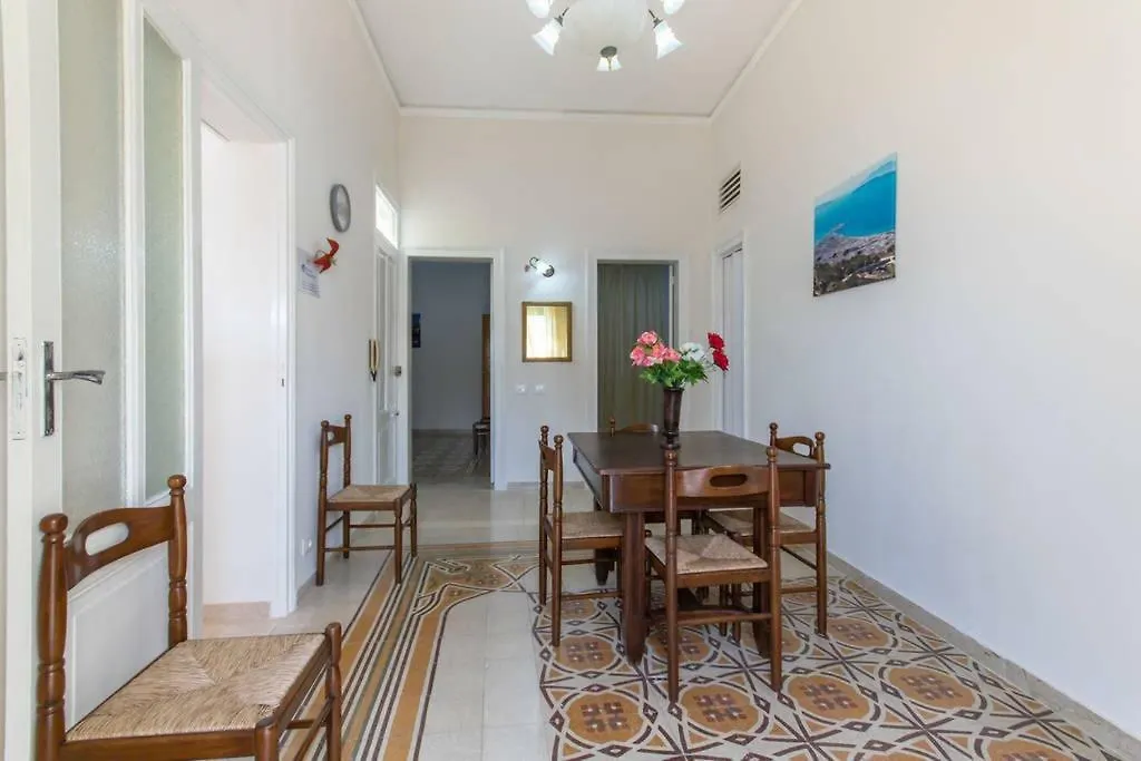 The Twins Rooms In Trapani 1 0*,